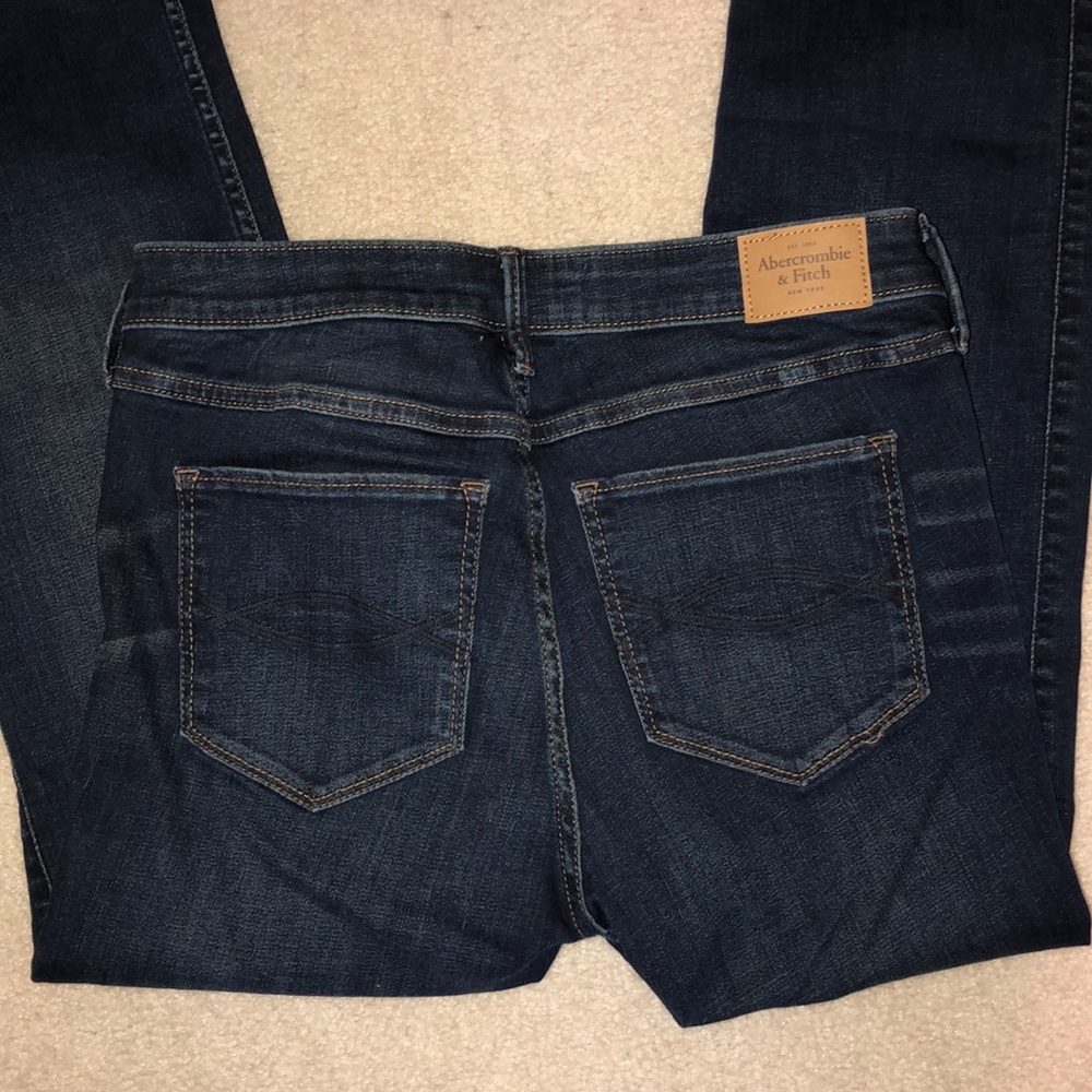 Abercrombie & Fitch Straight - Mid Rise Jeans